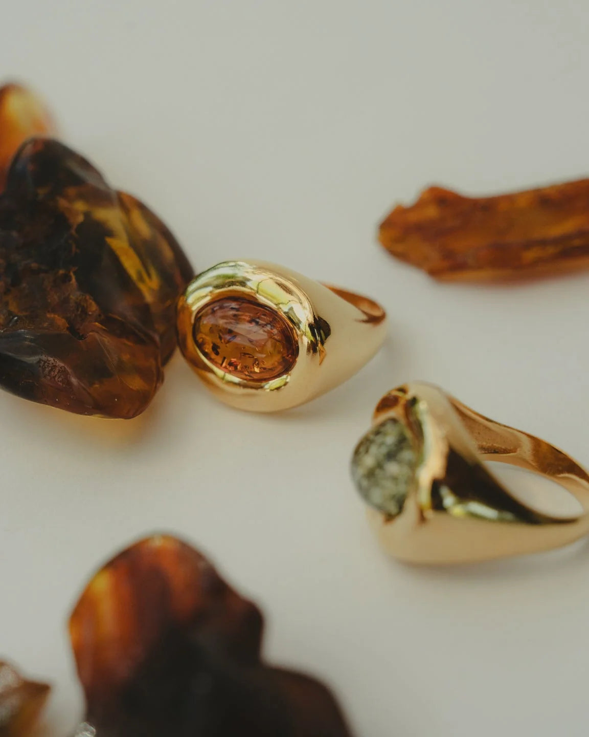 Aurelia Amber Moon Ring - Cognac