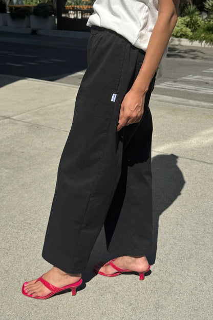 Le Bon Shoppe Gardener’s Pants in Black