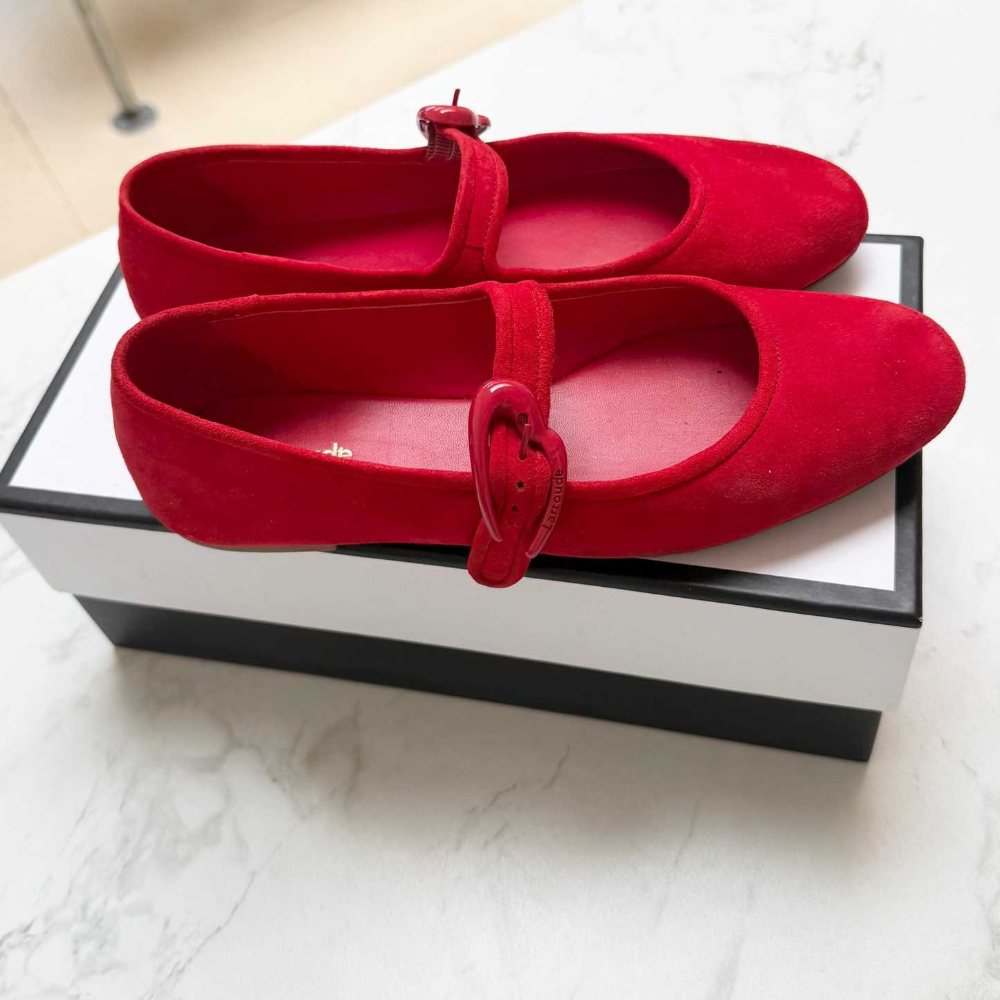 Larroude Verona Ballet Flat In Scarlet Suede (Sz 8)