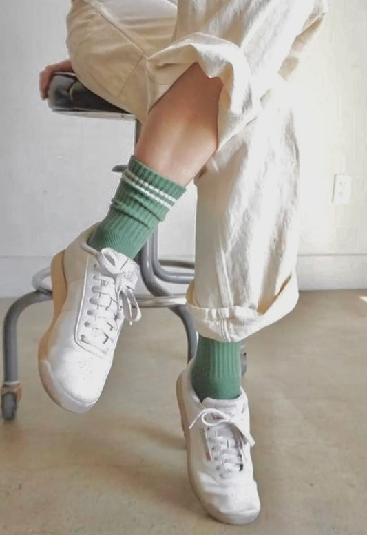 Le Bon Shoppe Boyfriend Socks in Moss