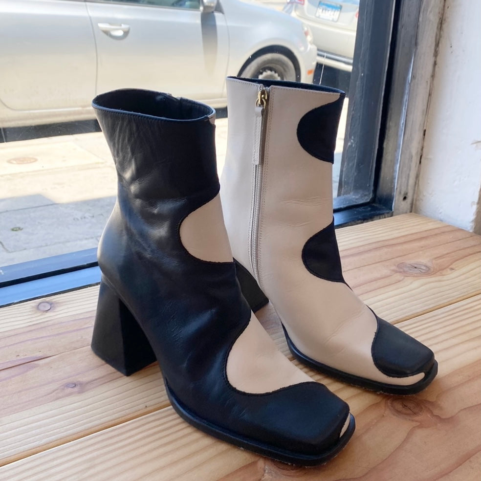 Alohas Leather Blair Boots (Sz 38)