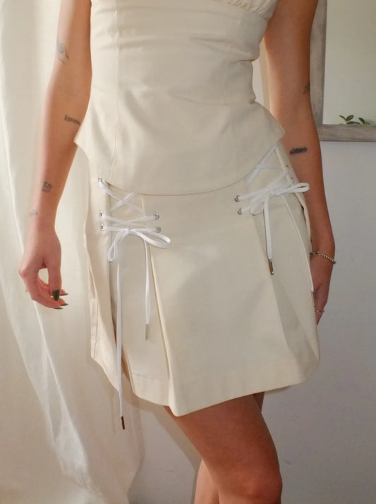 Koredoko The Shift Skirt Mini in Cream