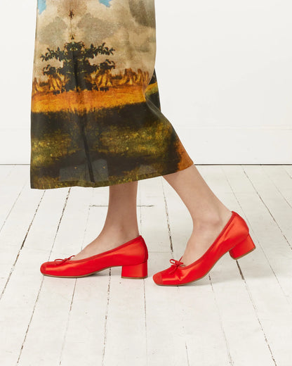 Hai Fetiche Shoes in Red (Sz 39)