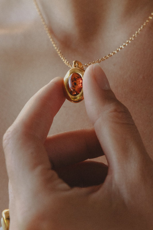 Aurelia Golden Nectar Necklace – Cognac Amber